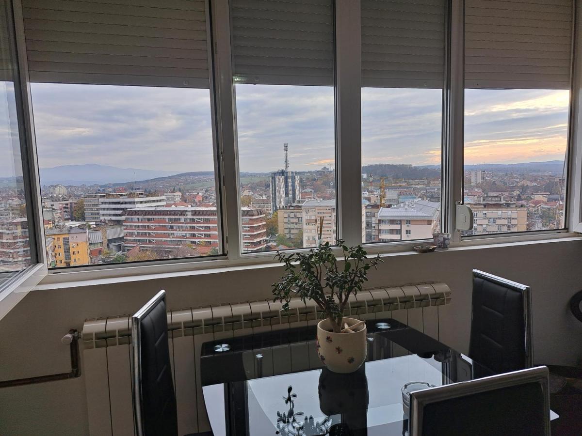 Apartman Sa Panoramom Kruševac エクステリア 写真
